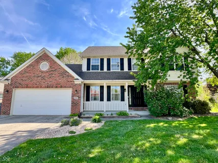 $389,900 | 330 Hollowview Drive, Noblesville, IN 46060