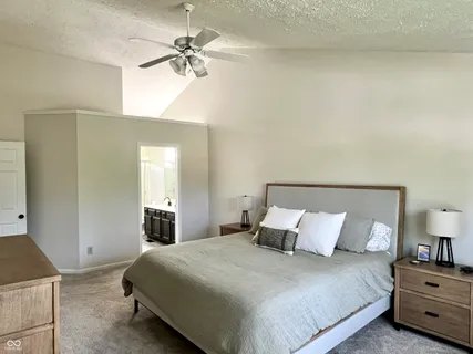 $389,900 | 330 Hollowview Drive, Noblesville, IN 46060