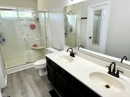 $389,900 | 330 Hollowview Drive, Noblesville, IN 46060