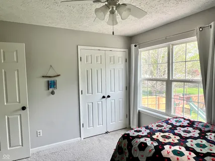 $389,900 | 330 Hollowview Drive, Noblesville, IN 46060