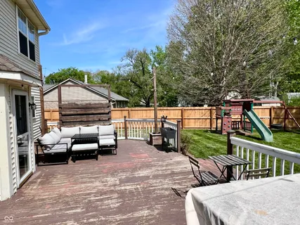 $389,900 | 330 Hollowview Drive, Noblesville, IN 46060