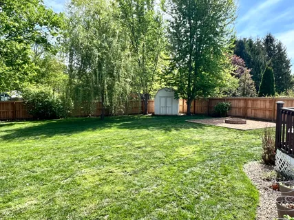 $389,900 | 330 Hollowview Drive, Noblesville, IN 46060
