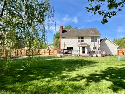 $389,900 | 330 Hollowview Drive, Noblesville, IN 46060