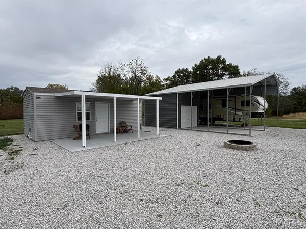$99,900 | 210 3rd Street, Hunnewell, MO 63443