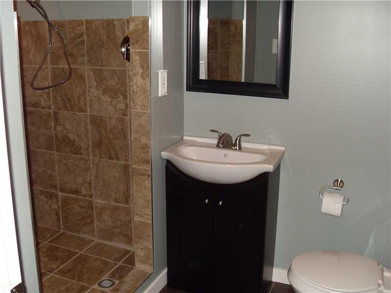 9600 Woodcrest Road Pittsburgh, PA 15237 - Photo 12 of 15 Full Bath. The lower level bath is completely redone!
