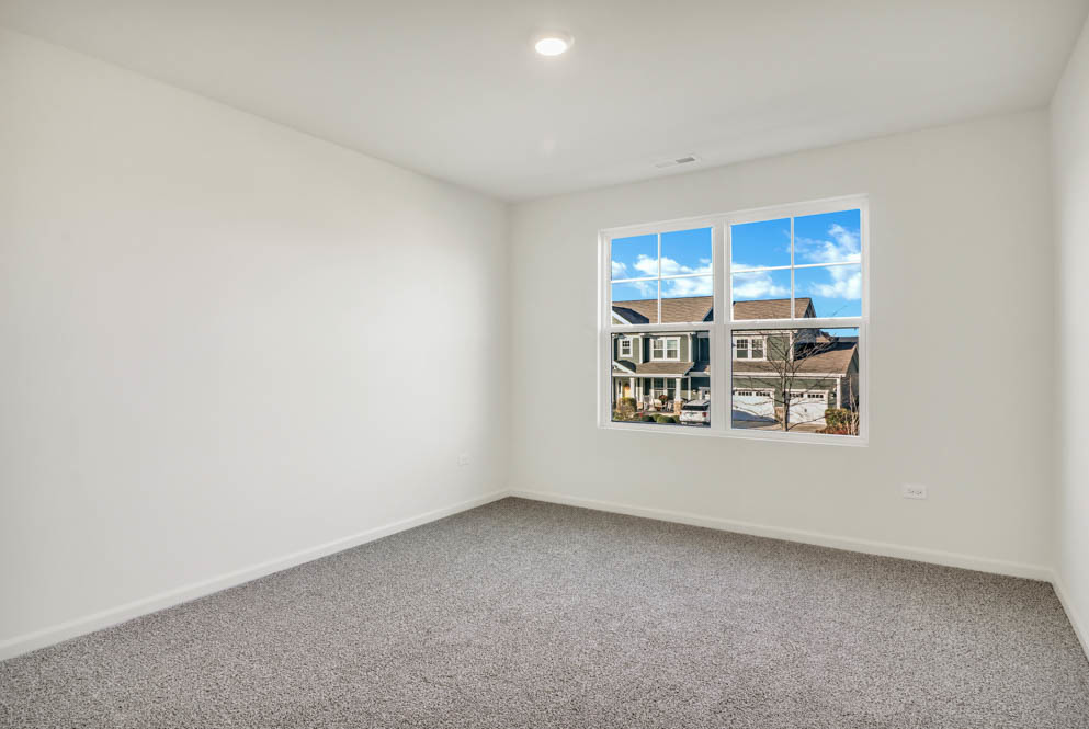 313 Snowdrop Lane Elgin, IL 60124 - Photo 12 of 61 a view of a big room with window