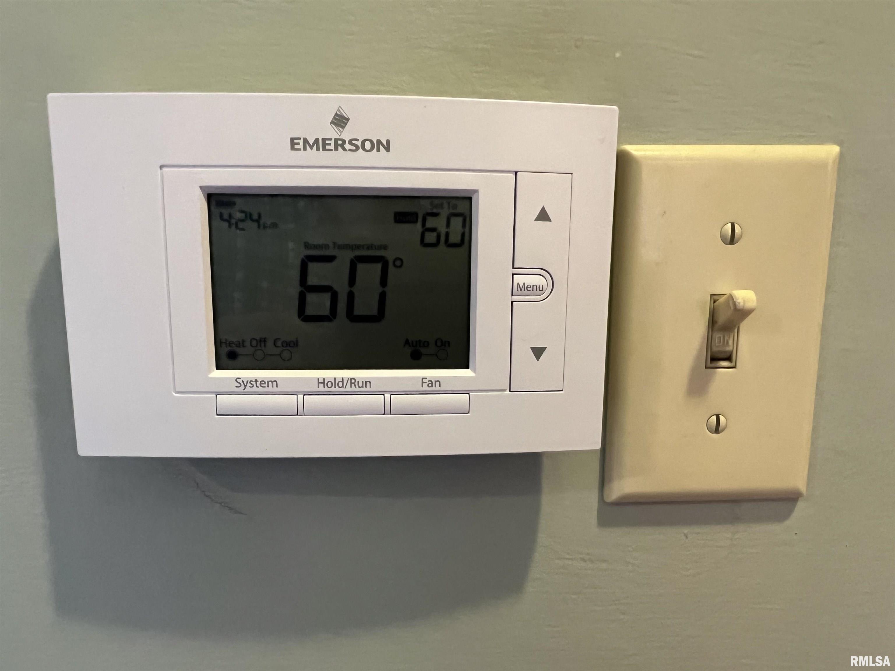 1801 Clay Drive Galesburg, IL 61401 - Photo 21 of 38