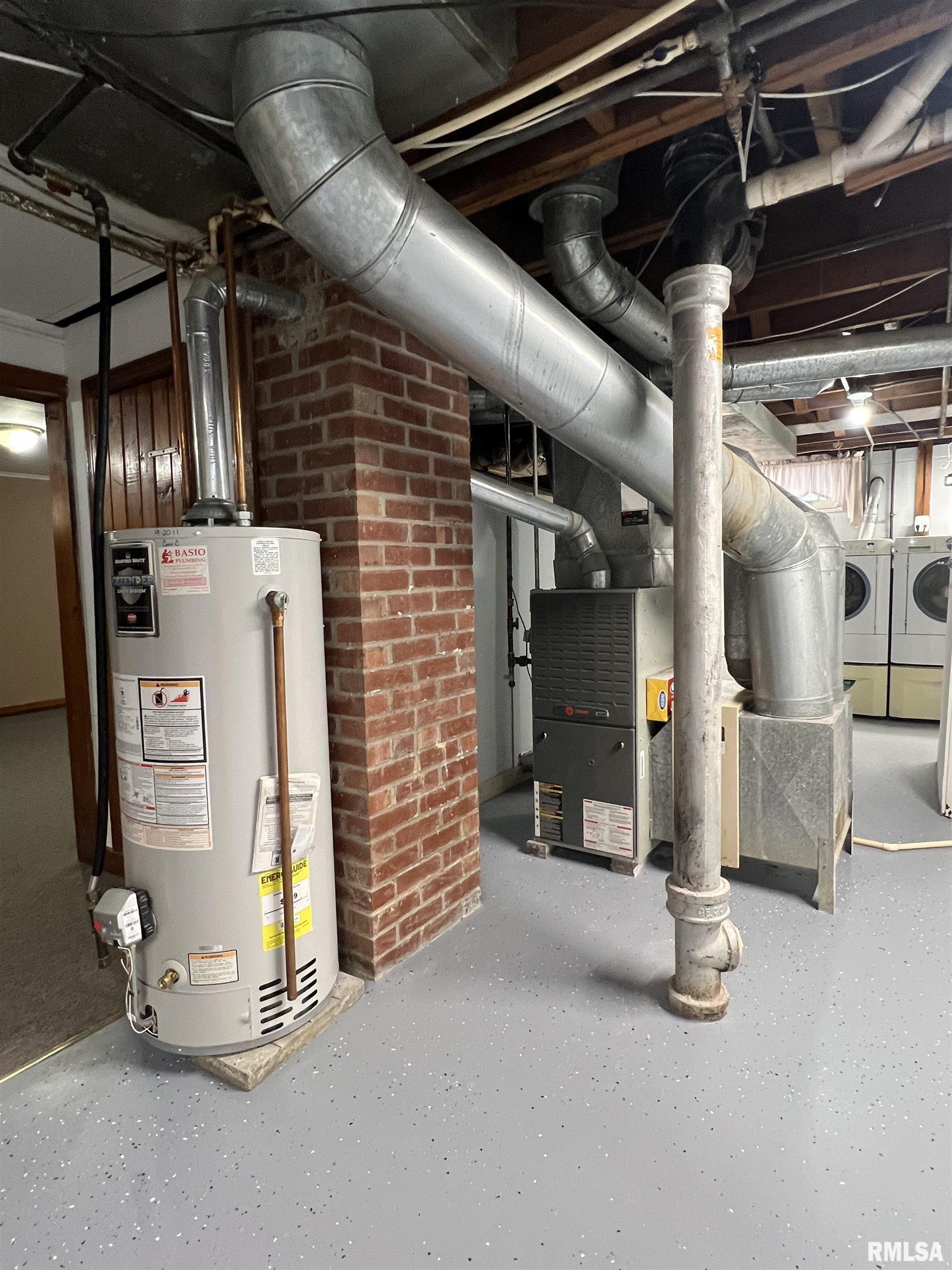 1801 Clay Drive Galesburg, IL 61401 - Photo 29 of 38