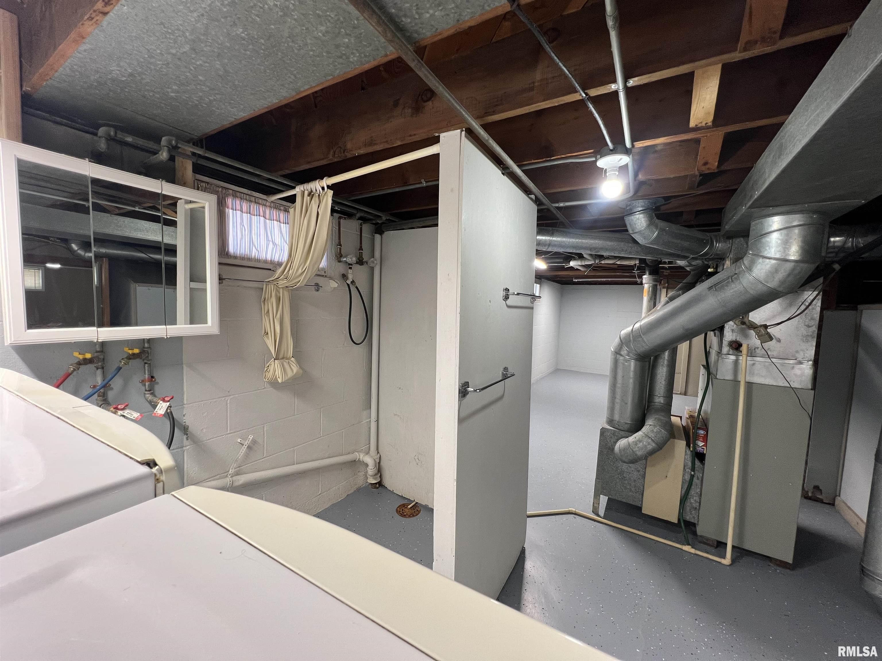 1801 Clay Drive Galesburg, IL 61401 - Photo 33 of 38