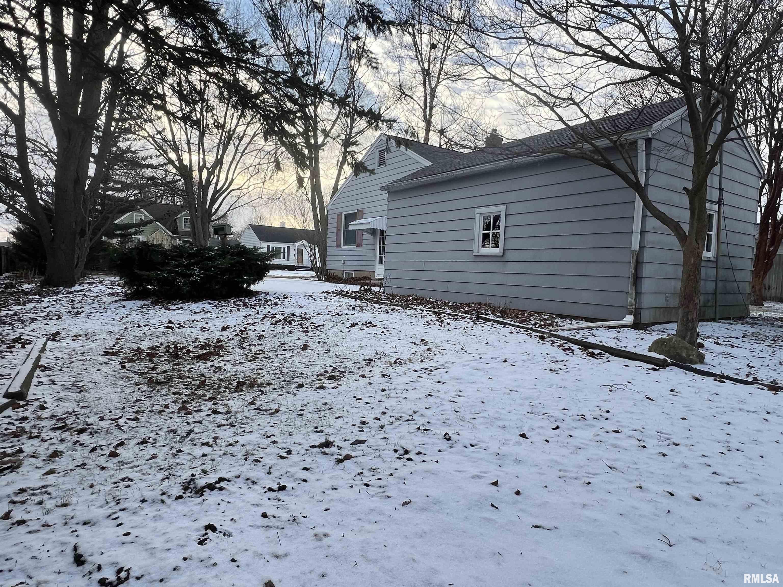 1801 Clay Drive Galesburg, IL 61401 - Photo 34 of 38