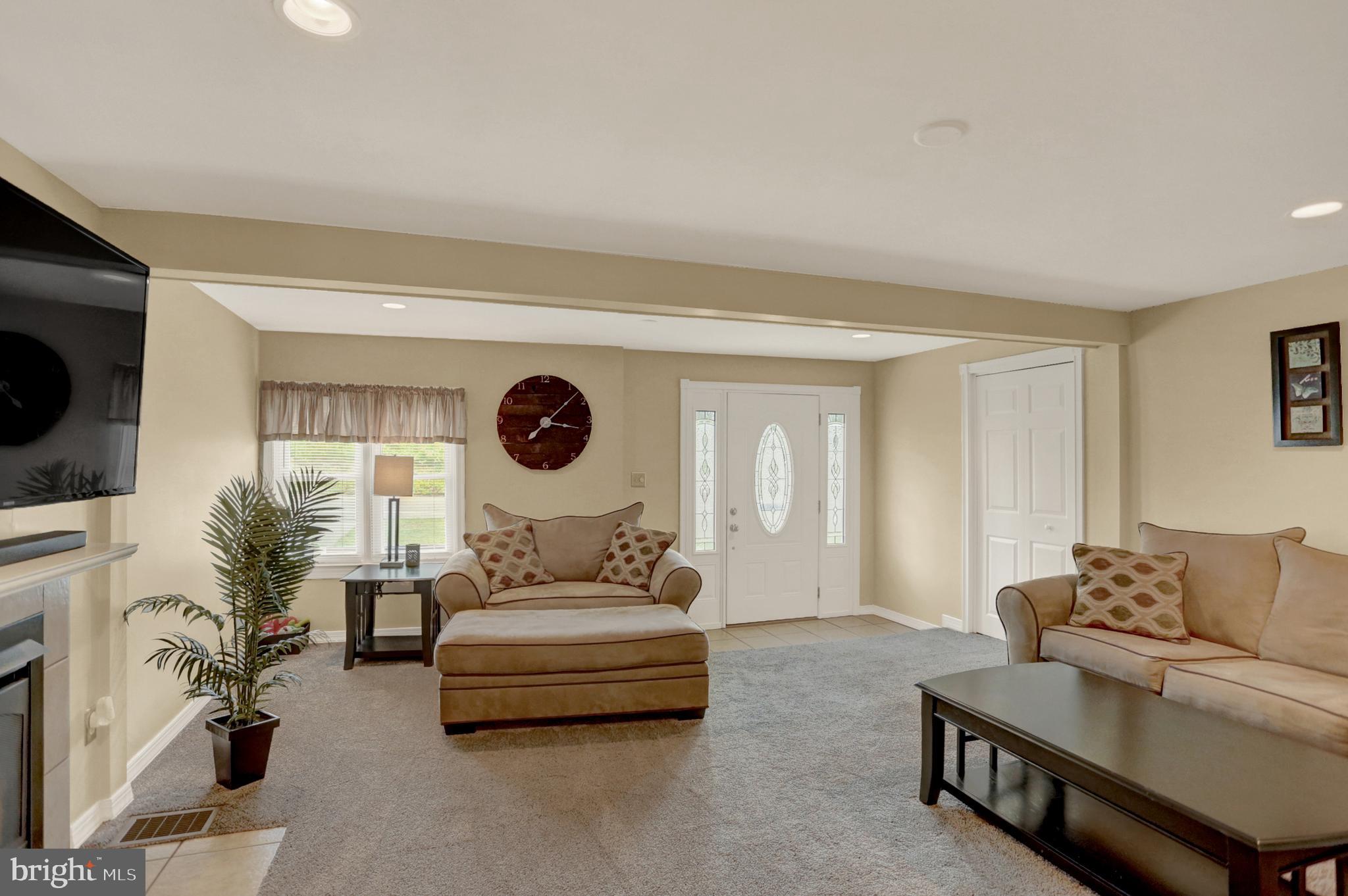 120 North Middleton Road Carlisle, PA 17013 - Photo 4 of 56 Gallery Image 4