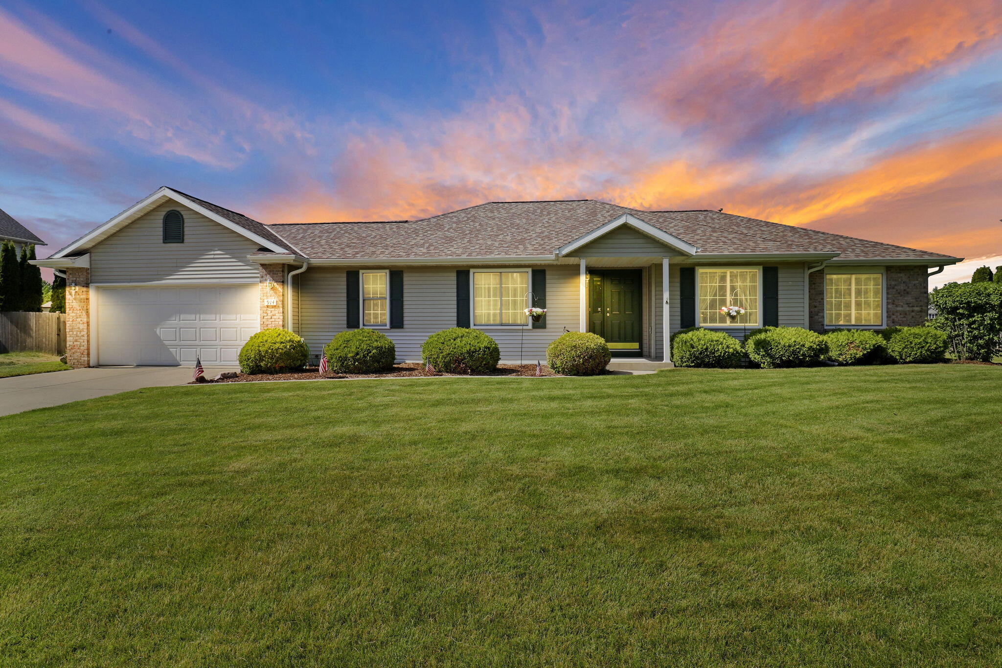 914 Riva Ridge Caledonia, WI 53402 - Photo 31 of 31 31-web-or-mls-914 Riva Ridge, Racine, WI