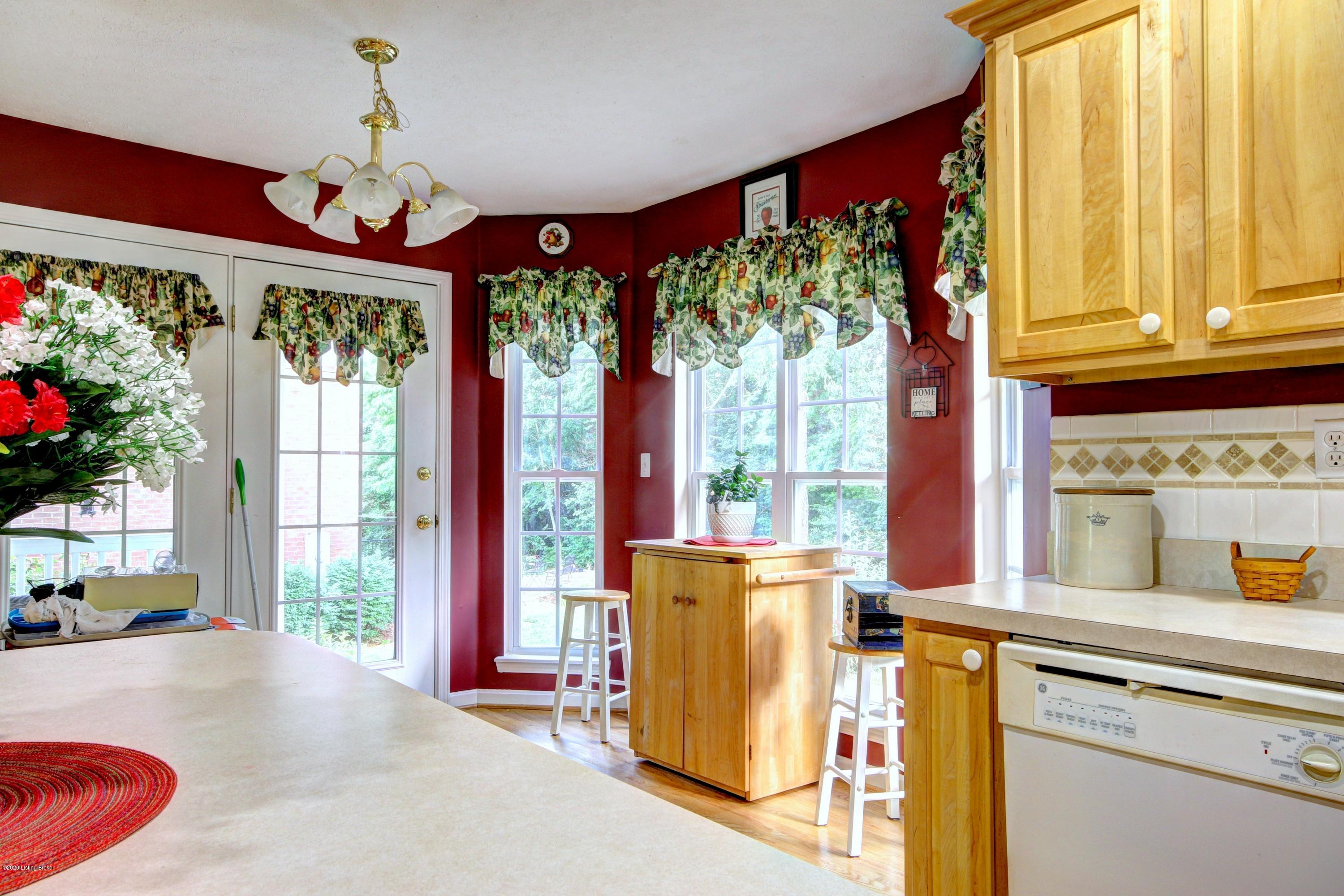 9605 Stone Ledge Road Louisville, KY 40291 - Photo 19 of 54 1 Stone Ledge #19