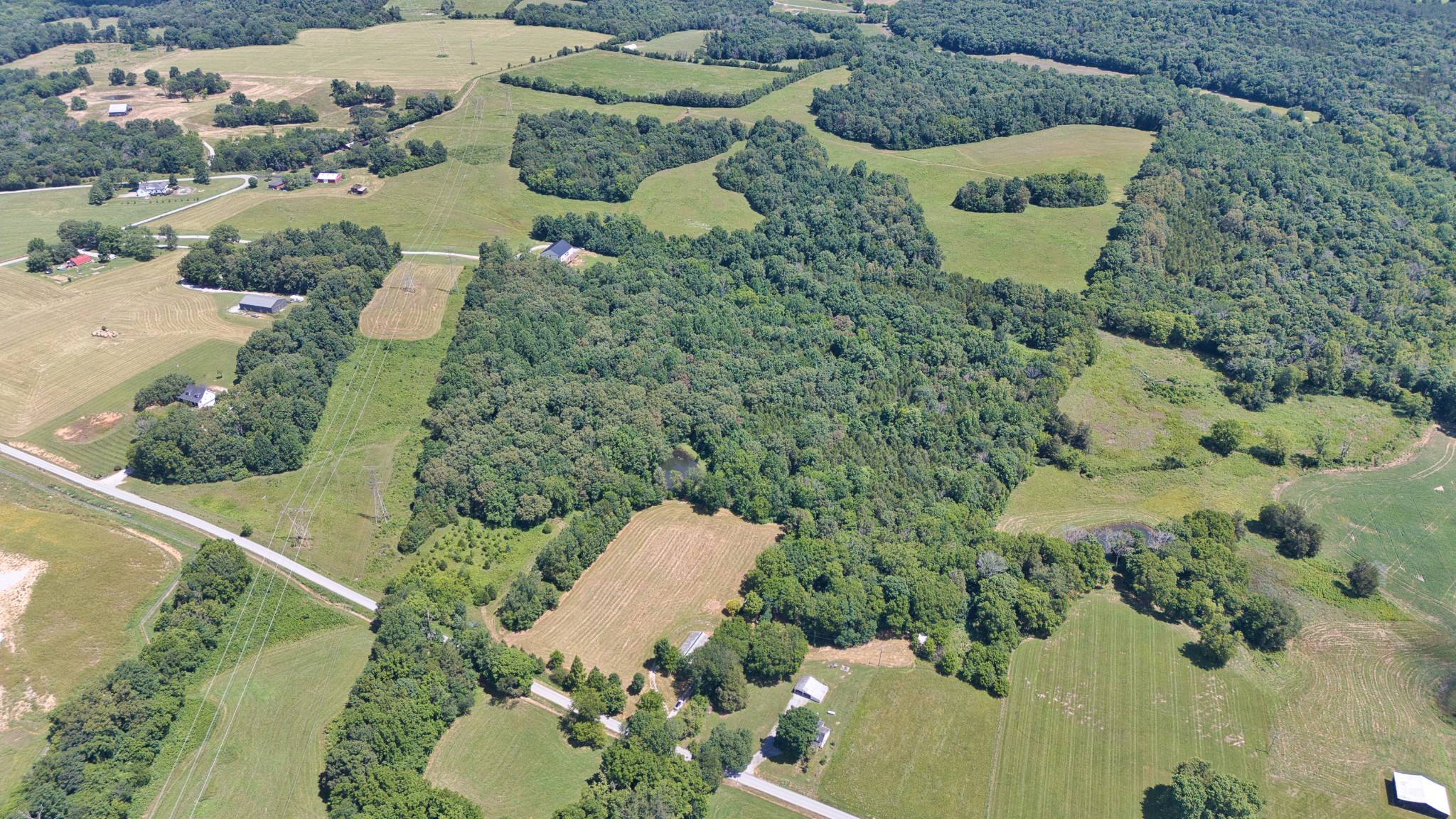 820 Edwards Road Russellville, KY 42276 - Photo 3 of 23 an aerial view of a house with a yard