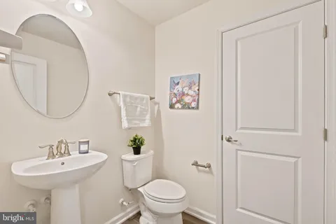 $824,999 | 22311 Tees Terrace, Ashburn, VA 20148