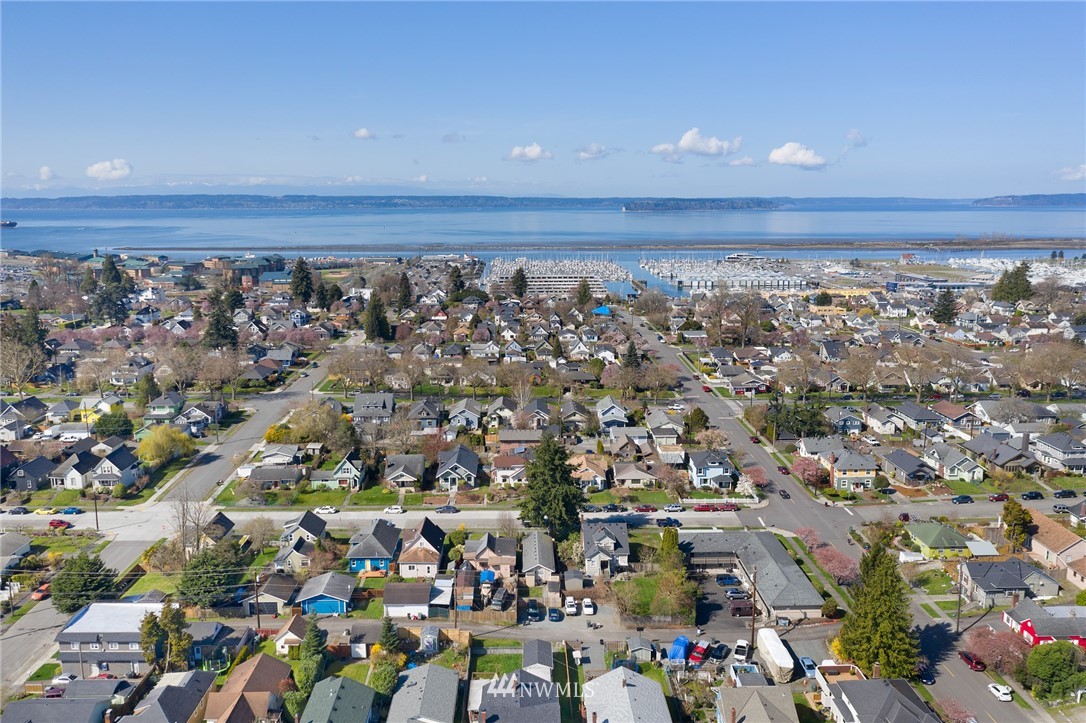 1614 Oakes Avenue Everett, WA 98201 - Photo 26 of 26 an aerial view of a city