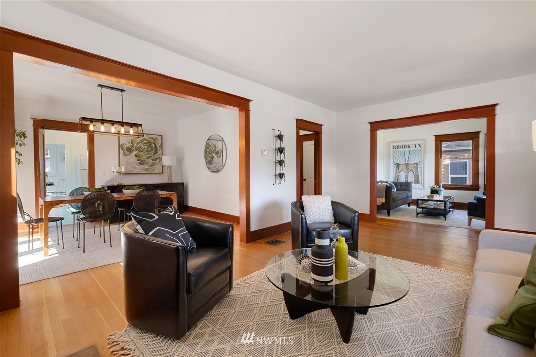 1614 Oakes Avenue Everett, WA 98201 - Photo 4 of 26 a living room with furniture and a wooden floor