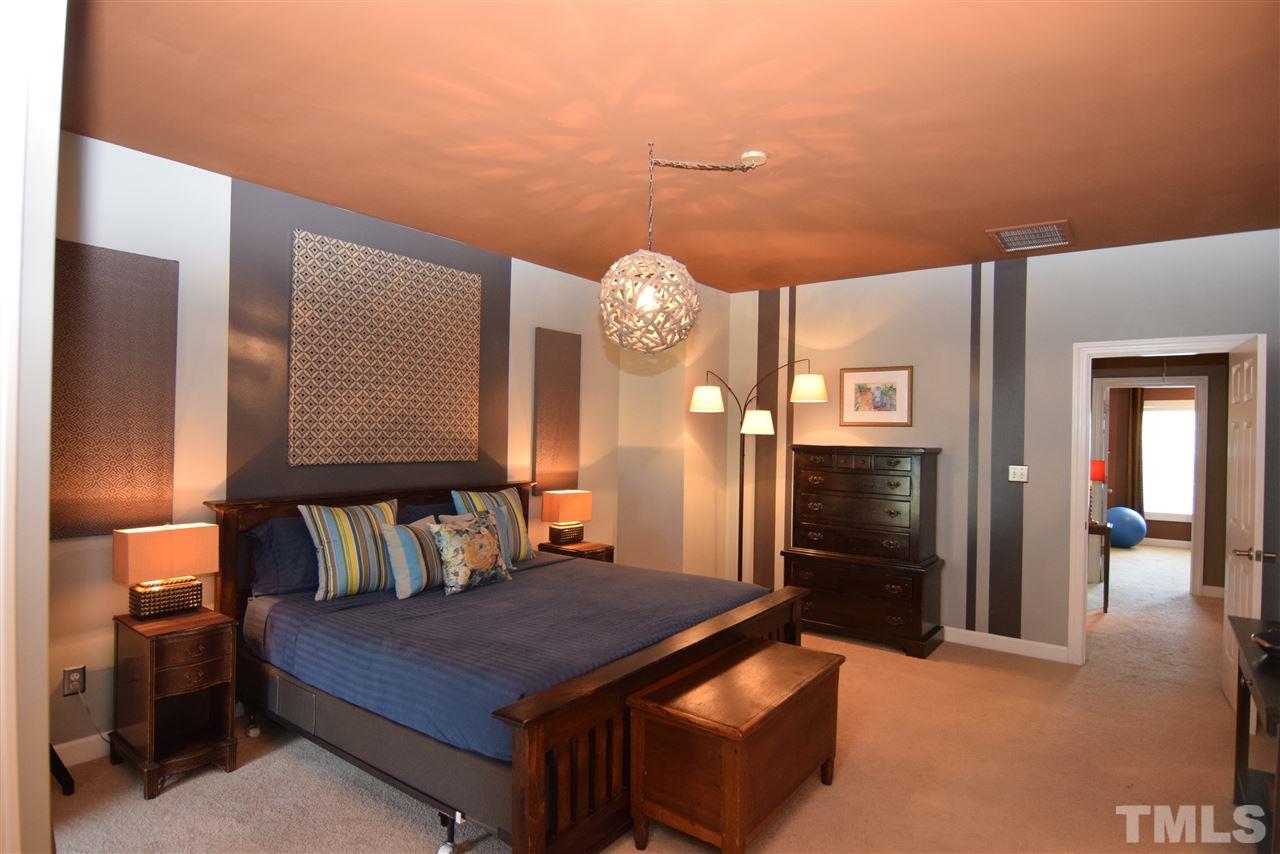 3505 Edgemont Drive Raleigh, NC 27612 - Photo 13 of 25 Gallery Image 13