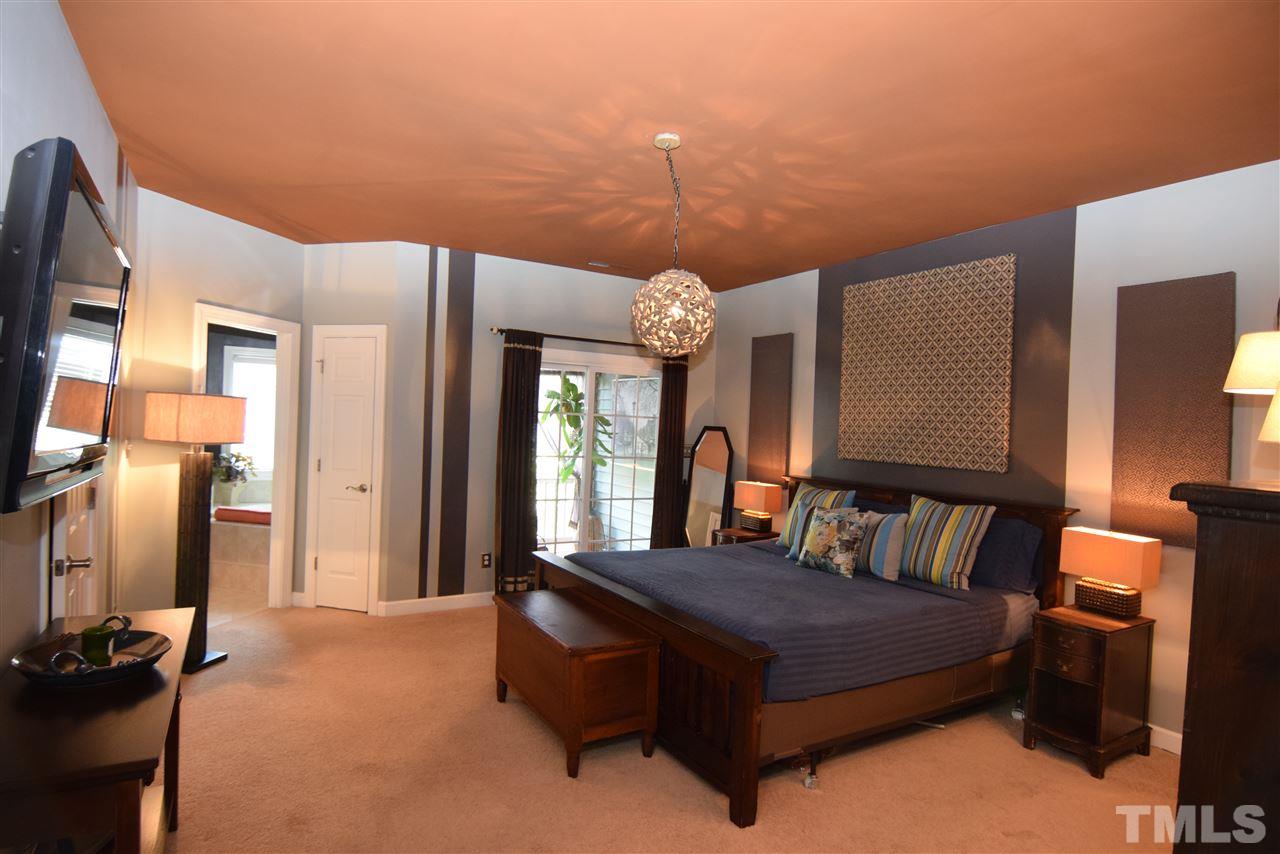 3505 Edgemont Drive Raleigh, NC 27612 - Photo 14 of 25 Gallery Image 14