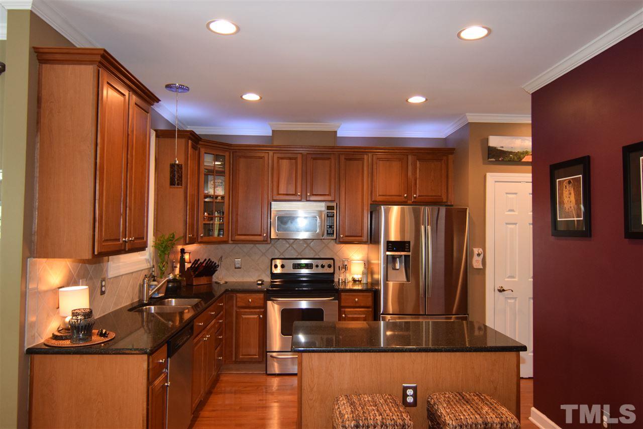 3505 Edgemont Drive Raleigh, NC 27612 - Photo 8 of 25 Gallery Image 8