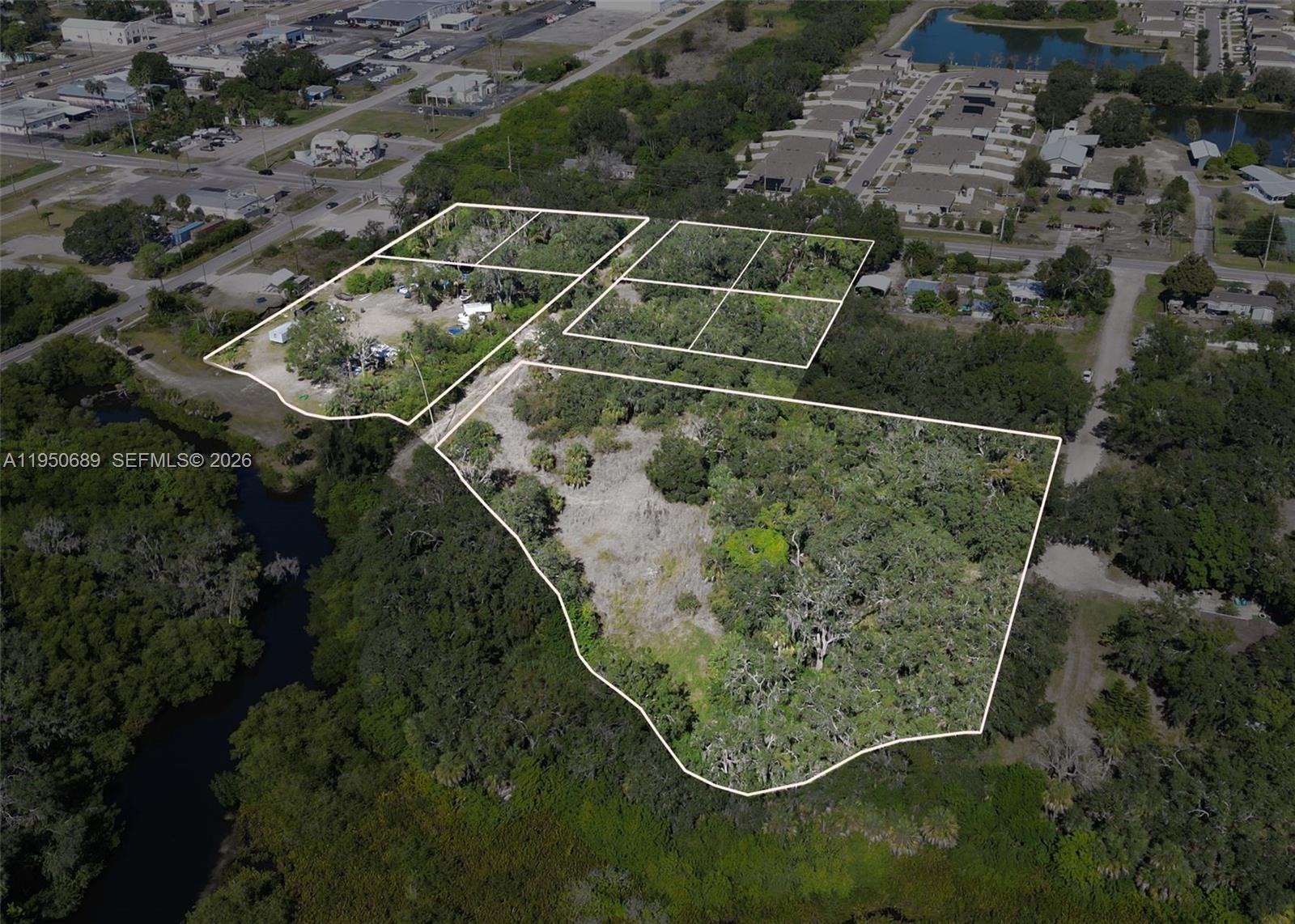 301 East Shell Point Road, Unit 77 Ruskin, FL 33570 - Photo 4 of 36