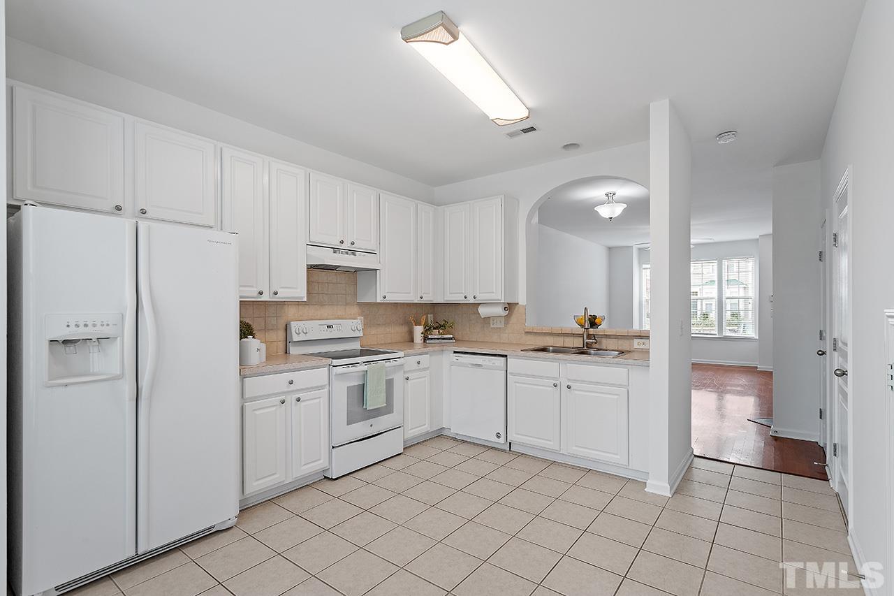 5350 Silver Moon Lane Raleigh, NC 27606 - Photo 8 of 24 Gallery Image 8