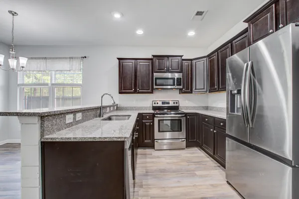 $2,200 | 7750 High Maple Circle, North Charleston, SC 29418