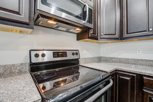 $2,200 | 7750 High Maple Circle, North Charleston, SC 29418