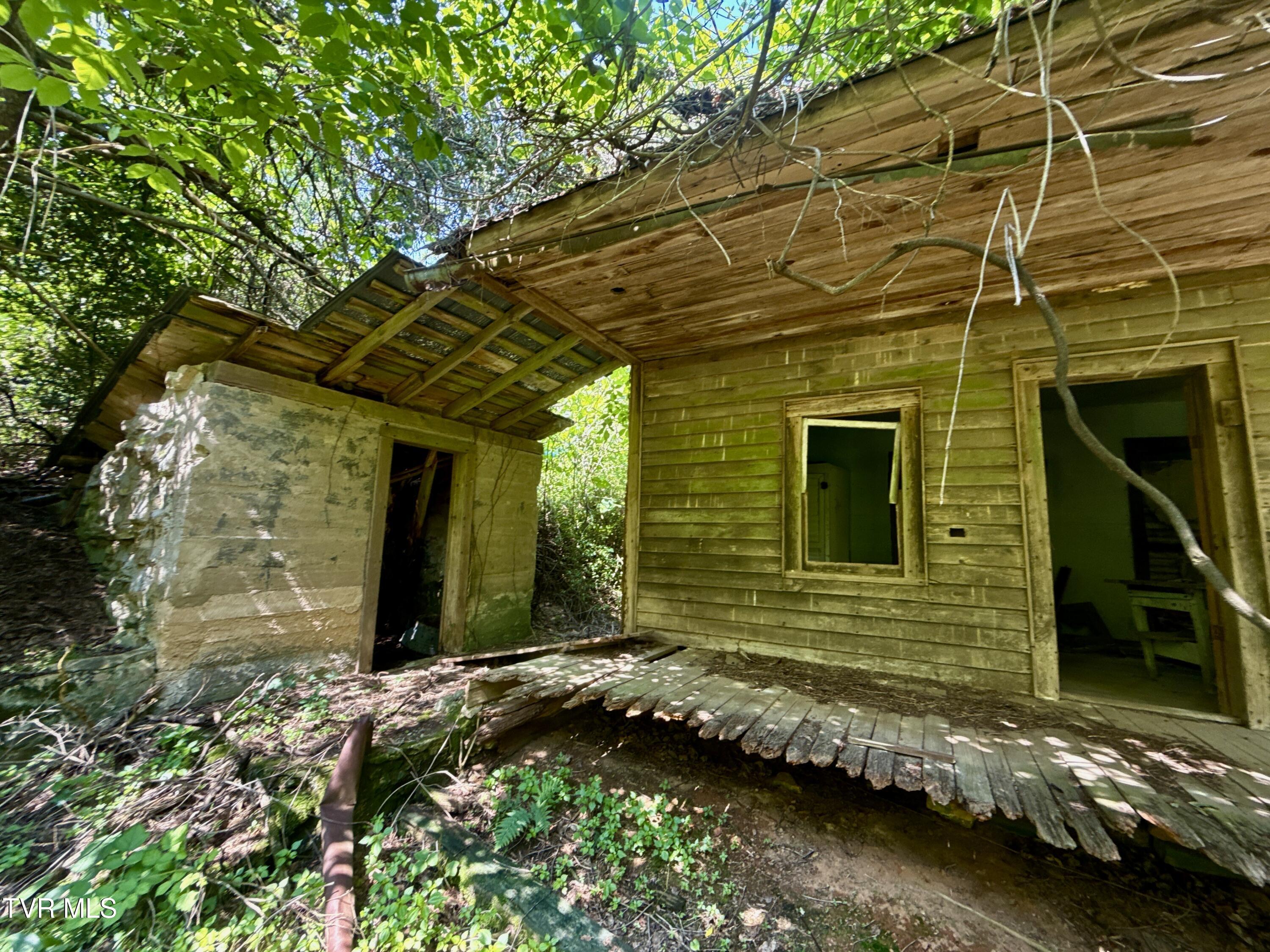 99-ac Copperhead Hollow Road Butler, TN 37640 - Photo 12 of 22 _Pic12jpg