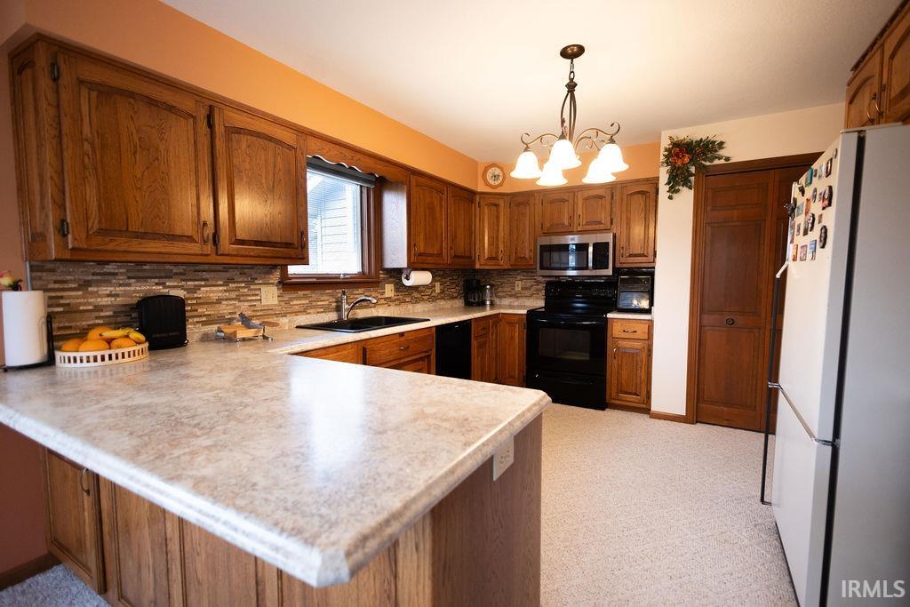 1513 Ridgewood Lane Bluffton, IN 46714 - Photo 7 of 28