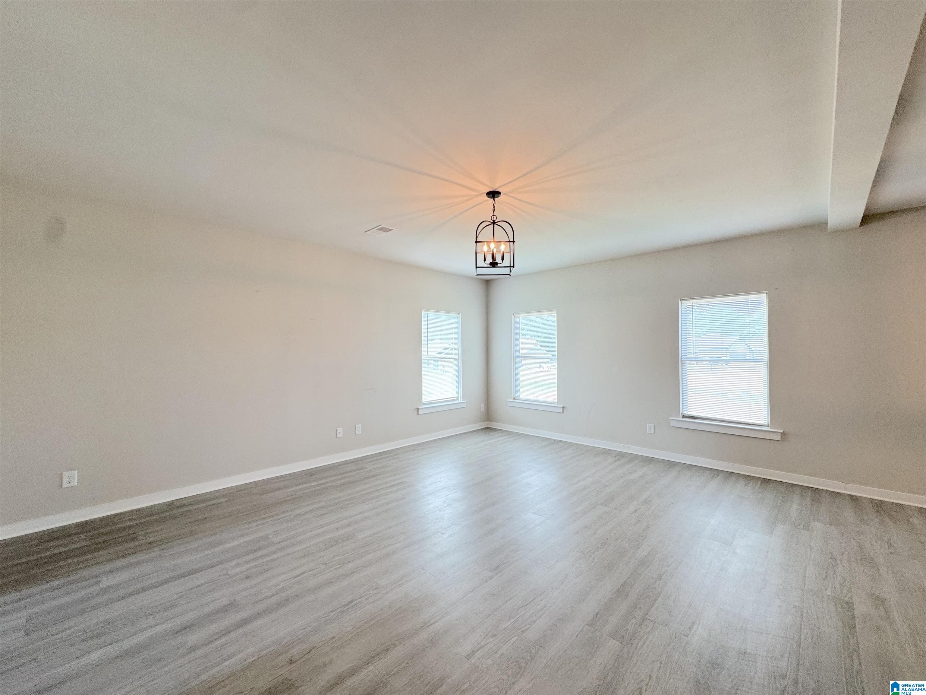 115 Ridgeview Circle Jemison, AL 35085 - Photo 10 of 38