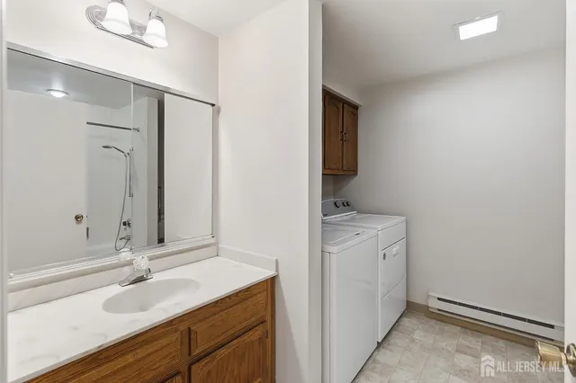 $339,900 | 412 Oxford Lane, Unit C, Monroe Township, NJ 08831