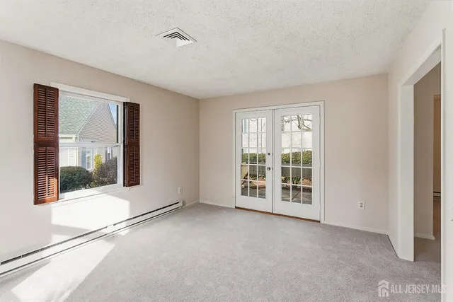 $339,900 | 412 Oxford Lane, Unit C, Monroe Township, NJ 08831