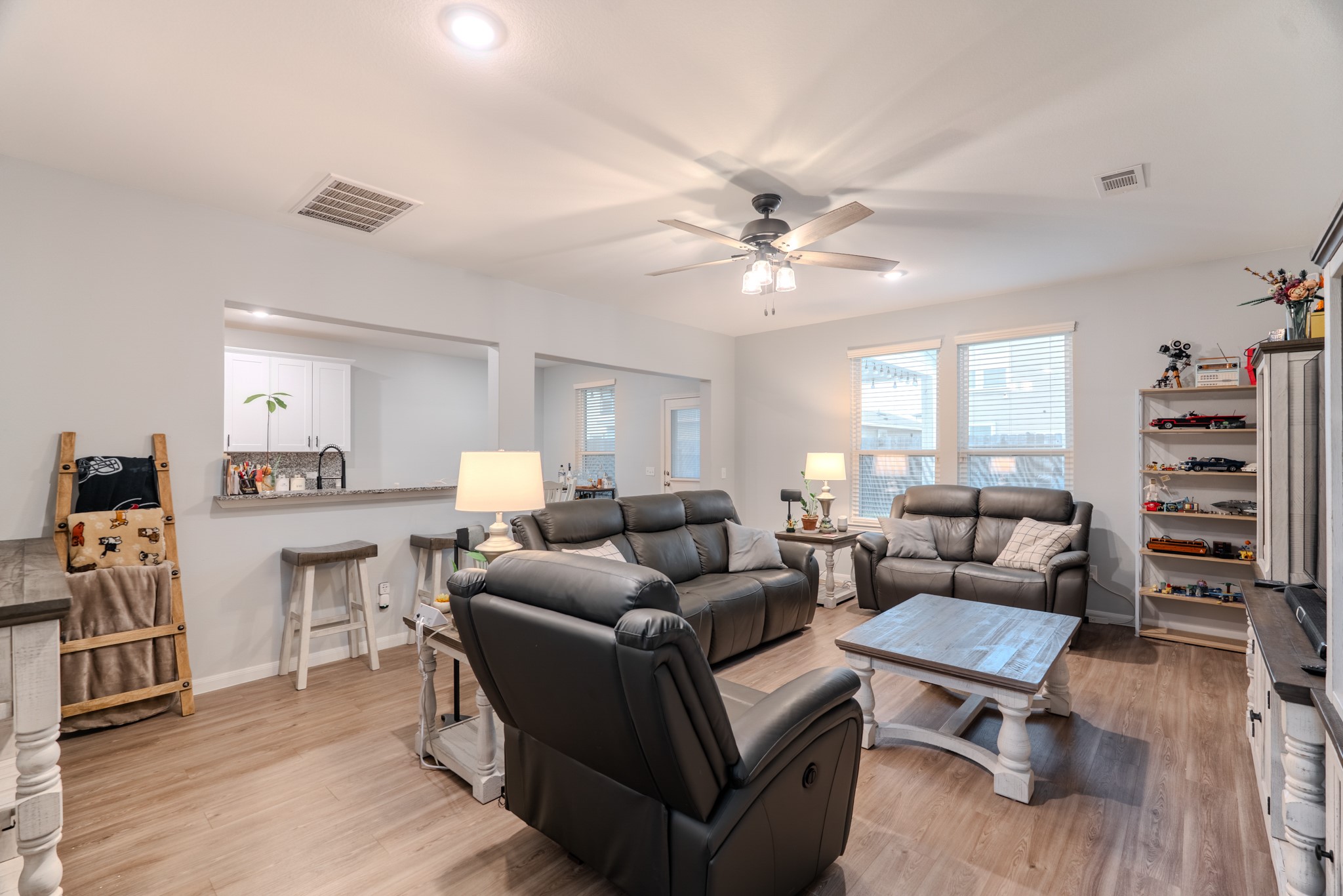 7309 Hobby Wind Ridge Drive Houston, TX 77075 - Photo 3 of 20