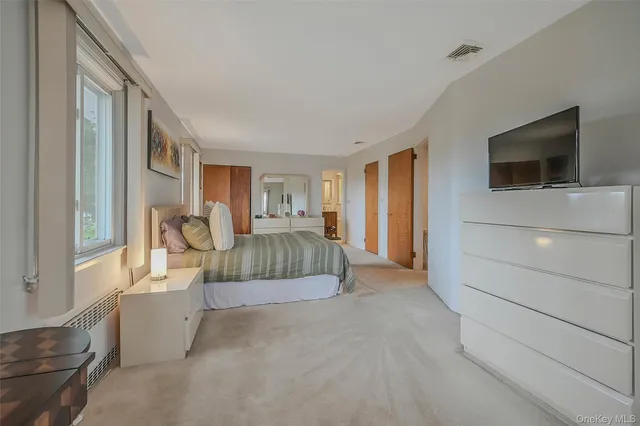 $1,175,000 | 746 Sound View Road, Mill Neck, NY 11765