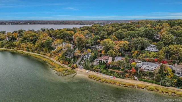 $1,175,000 | 746 Sound View Road, Mill Neck, NY 11765