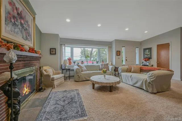 $1,175,000 | 746 Sound View Road, Mill Neck, NY 11765