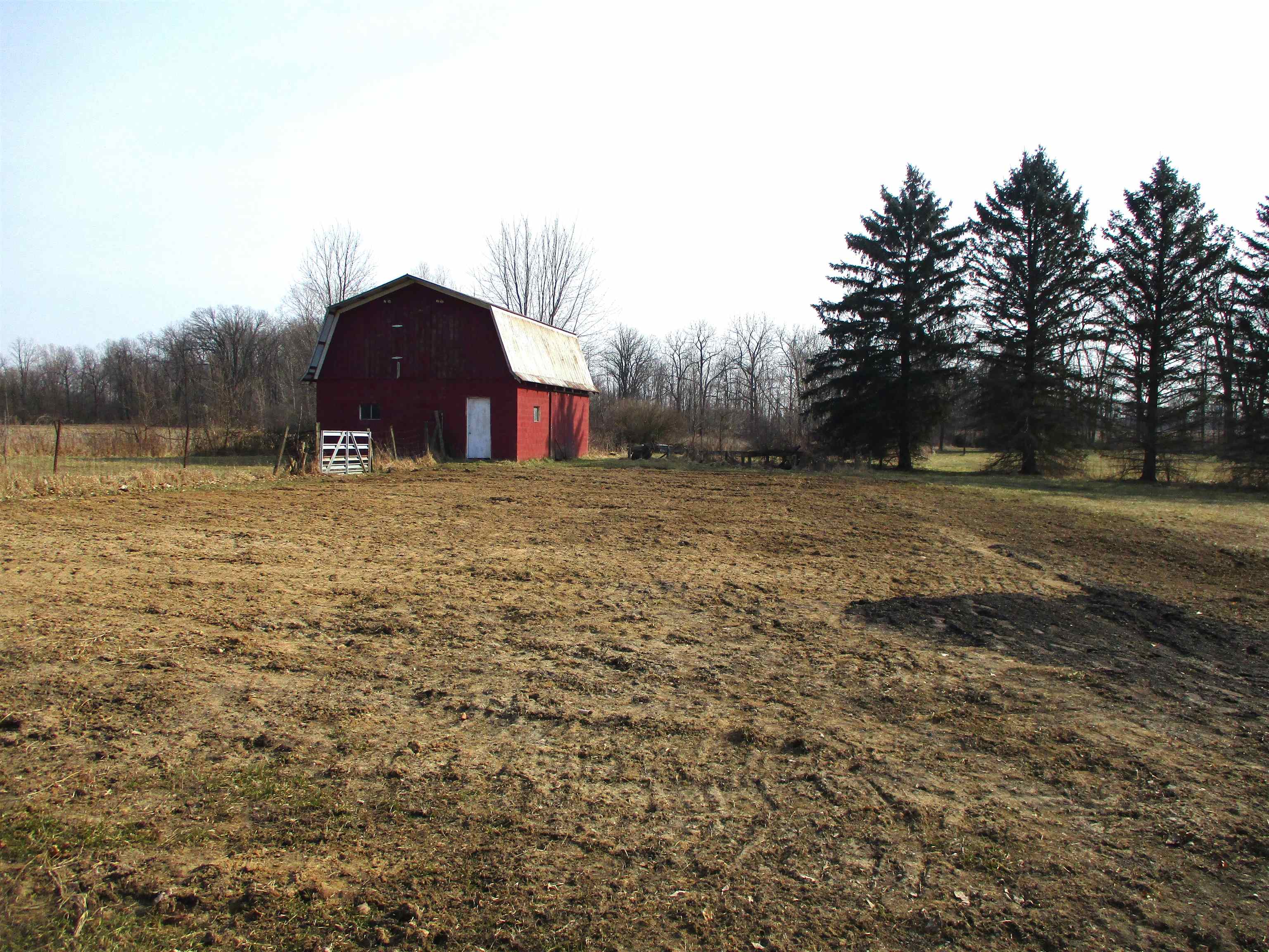 3622 Lansing Road Bancroft, MI 48414 - Photo 31 of 33 50134917-6bec9a37-675c-4130-81b1-6114937f392d.JPG
