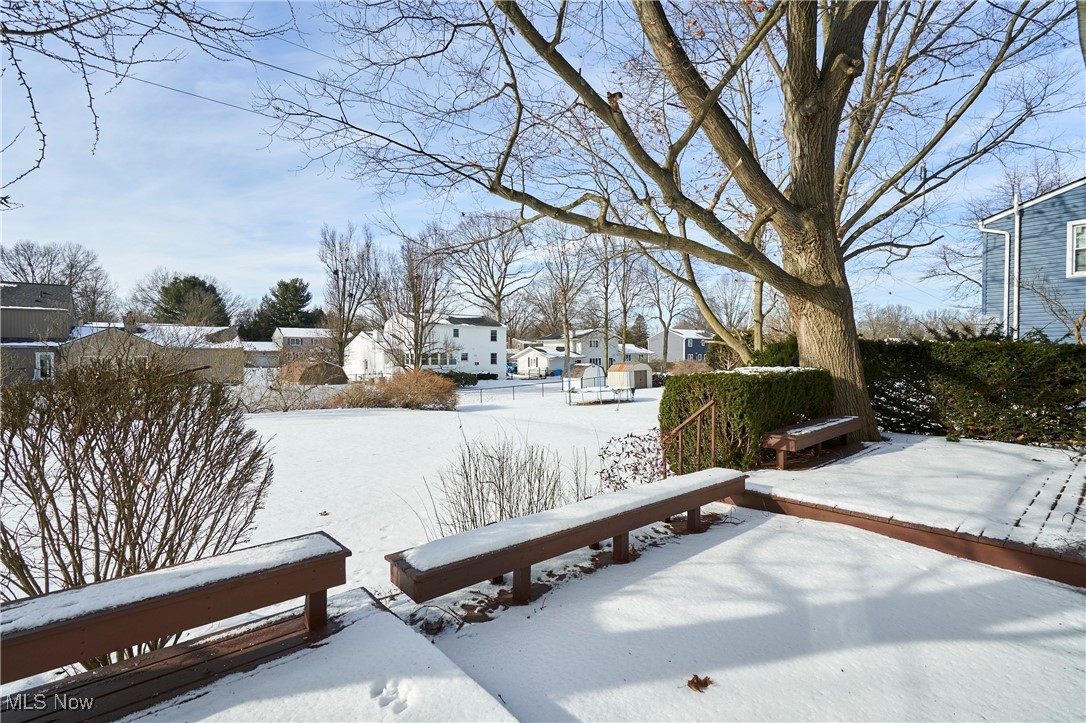 3331 Edington Road Akron, OH 44333 - Photo 23 of 27 Deck and backyard