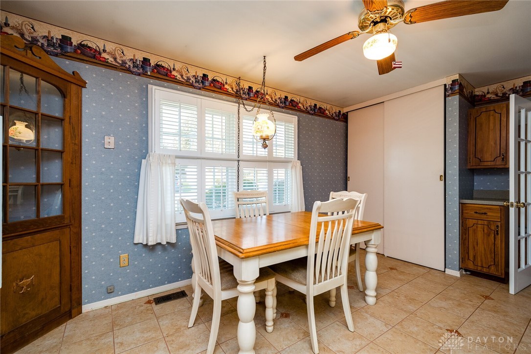 4352 Wehner Road Kettering, OH 45429 - Photo 12 of 32 Gallery Image 12