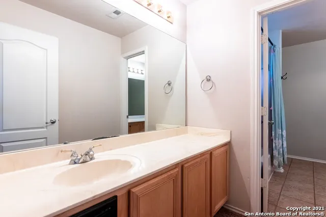 $2,895 | 1122 Persian Garden, San Antonio, TX 78258