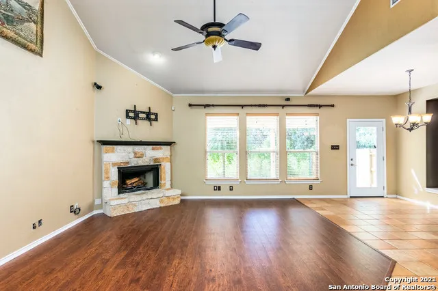$2,895 | 1122 Persian Garden, San Antonio, TX 78258
