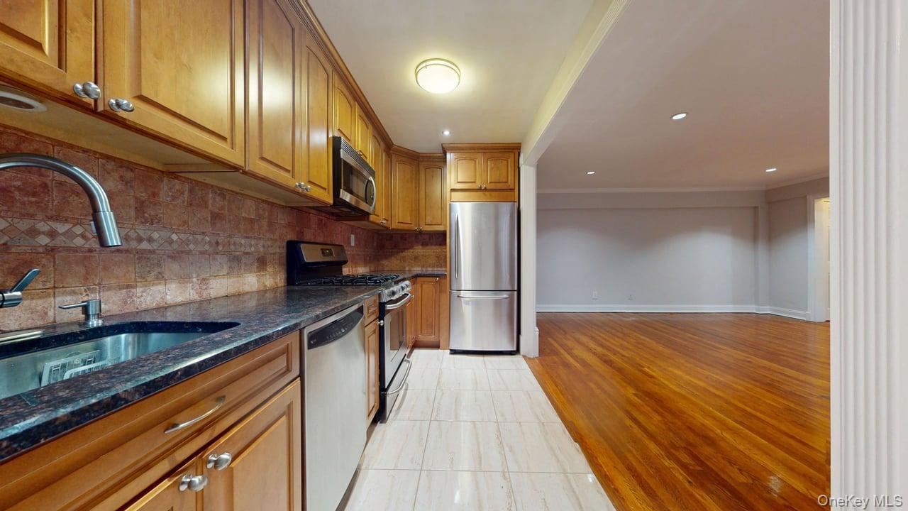 105-15 66th Road, Unit 2F Queens, NY 11375 - Photo 7 of 22