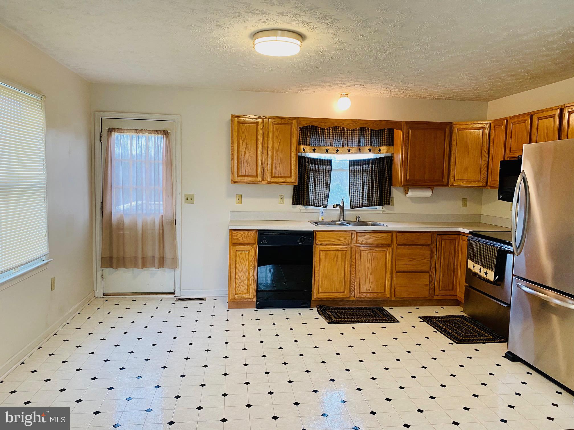 2057 Dominion Road Gerrardstown, WV 25420 - Photo 8 of 21 and is open to the living room.