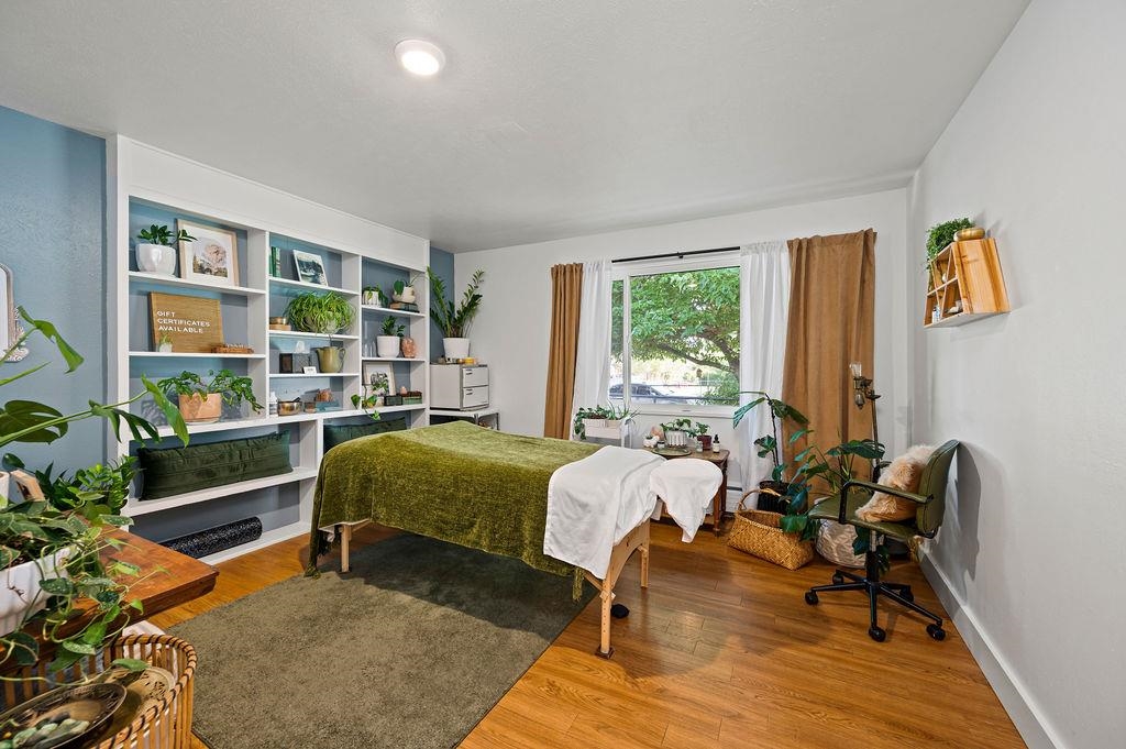 181 Elm Avenue Grand Junction, CO 81501 - Photo 15 of 25 a living room with furniture rug and window