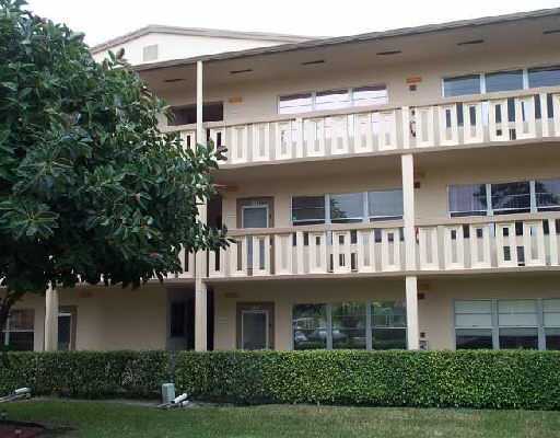 274 Fanshaw G, Unit 274 Boca Raton, FL 33434 - Photo 1 of 7 Primary Photo