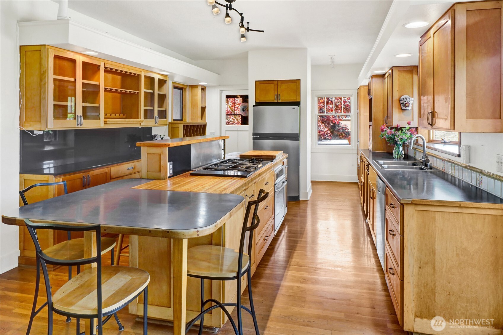 1478 Kelly Road Bellingham, WA 98226 - Photo 13 of 40