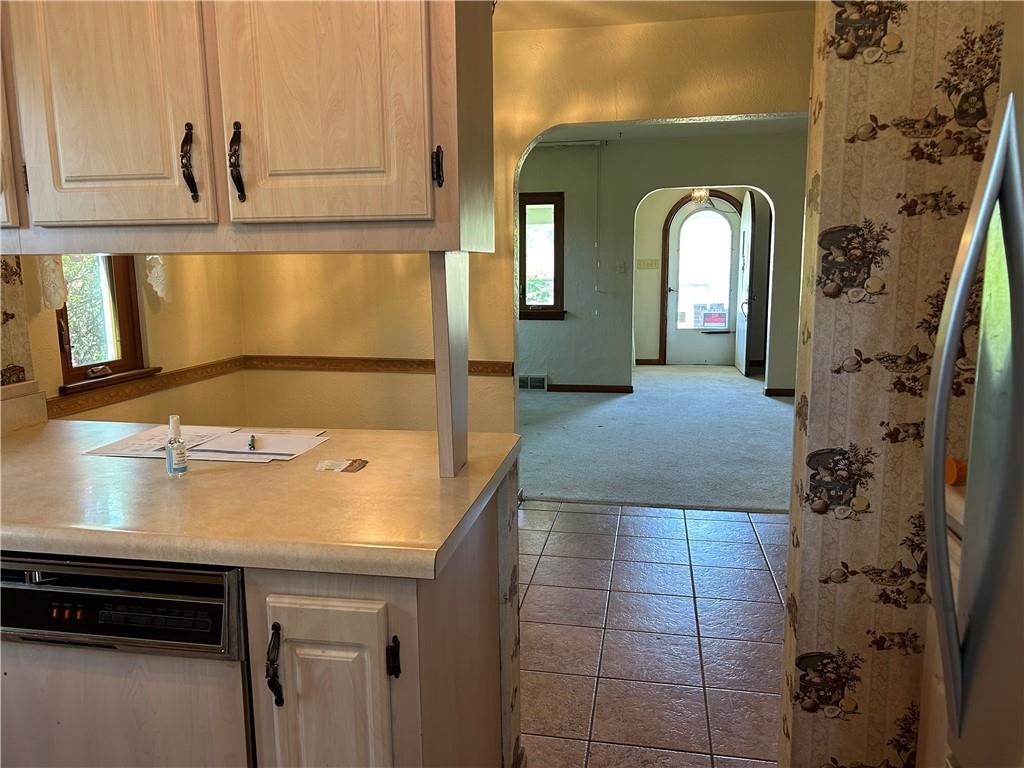 1117 Schweitzer Road Elizabeth Township, PA 15135 - Photo 5 of 23