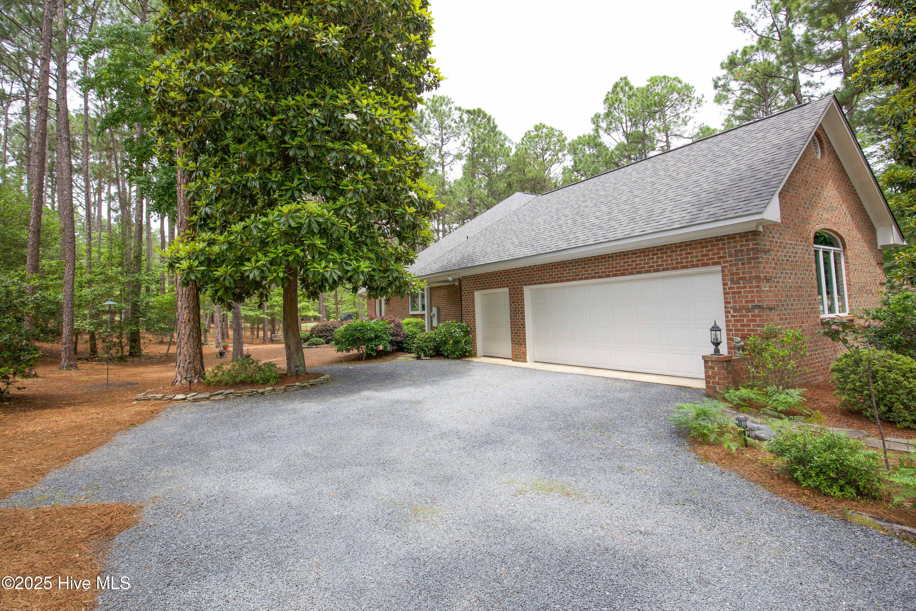 17 Troon Drive Pinehurst, NC 28374 - Photo 8 of 105 2 car garage + golf cart garage