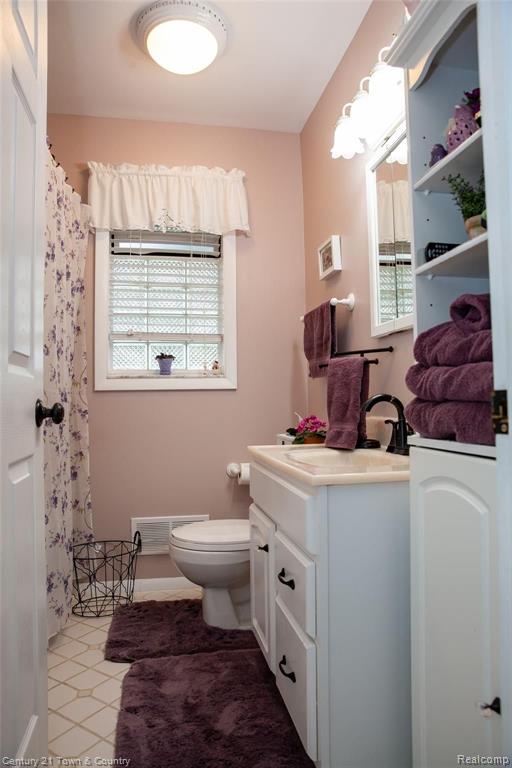 292 Thalia Avenue Rochester Hills, MI 48307 - Photo 22 of 36